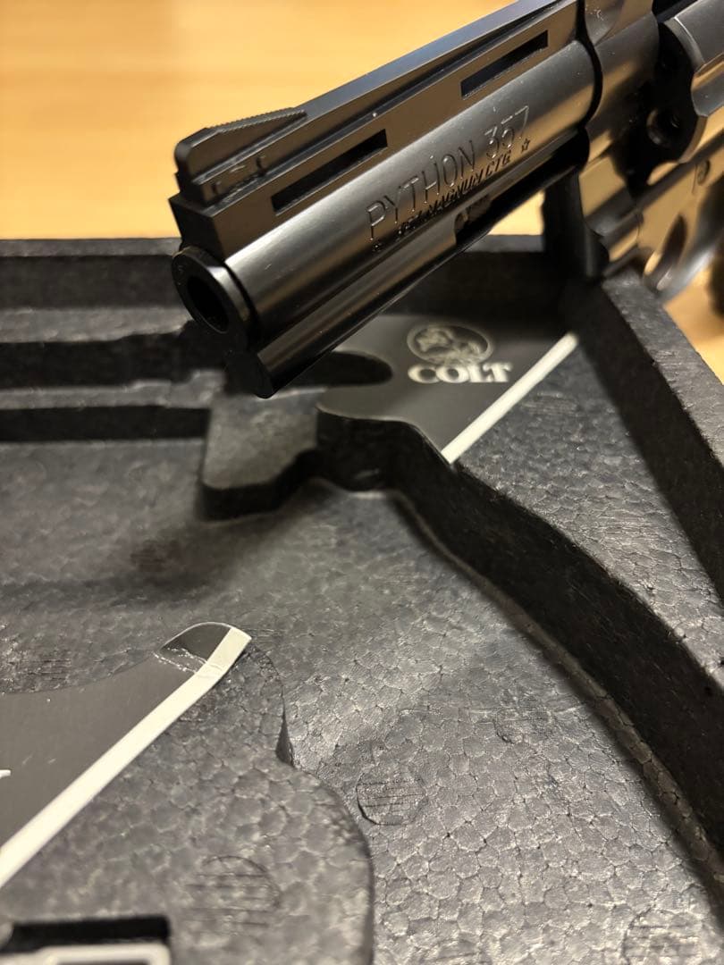 東京マルイ　コルト パイソン 357マグナム　4インチ　ASGK認証