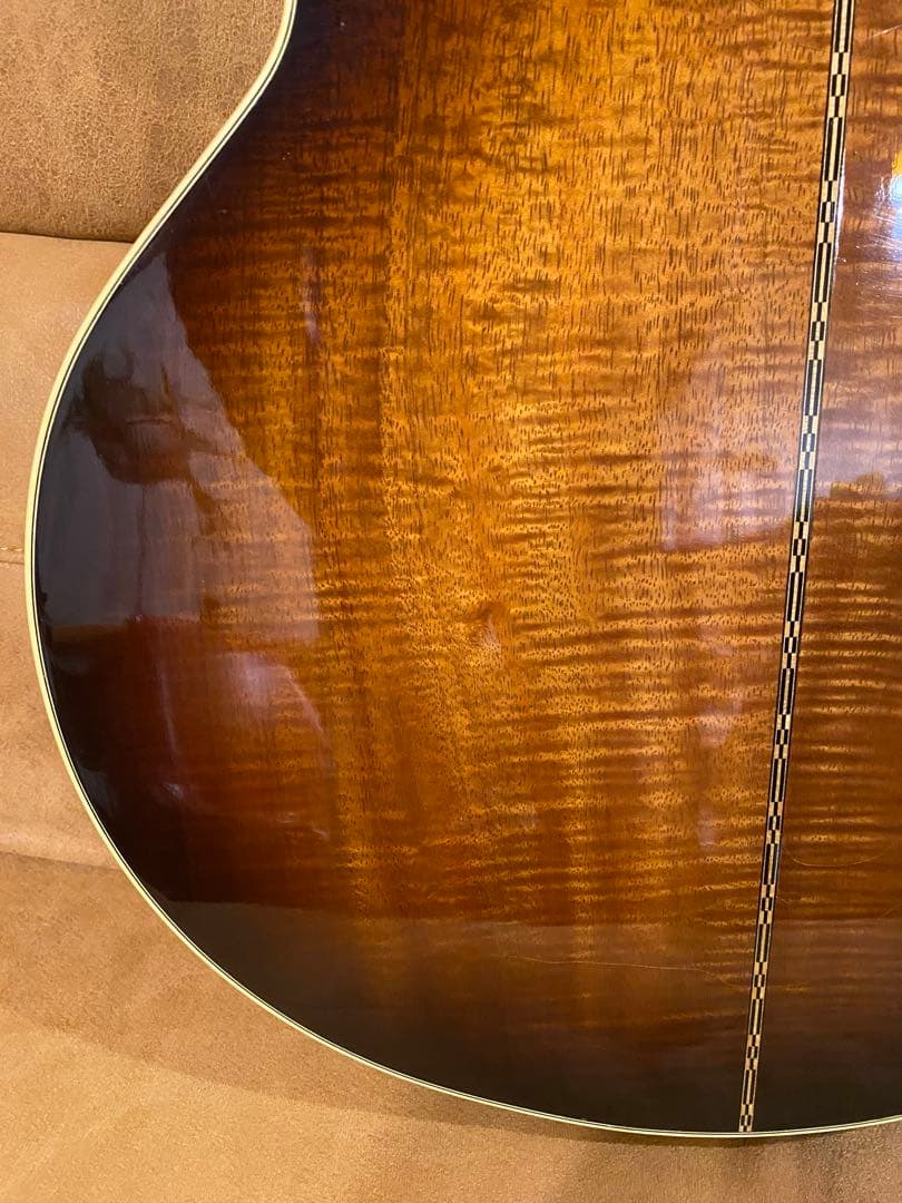 世界に36本だけのGIBSON J200 KOA MONTANA SPECIAL - メルカリ