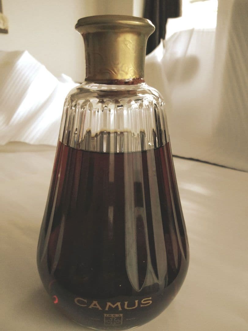 未開栓　CAMUS カミュ カラフェ バカラ　1863 大関質店》古酒 未開栓 CAMUS カミュ ブランデー コニャック 1863