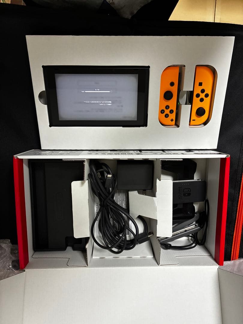 ニンテンドースイッチ　オレンジ　付属品、箱有り　ver.19.0.1