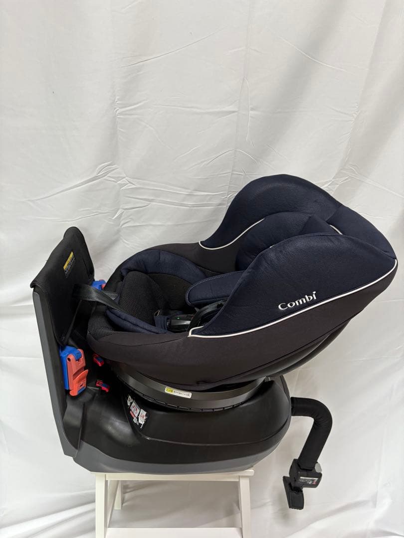 【美品】Combi ネセルターン　ネクスト　パッド完備