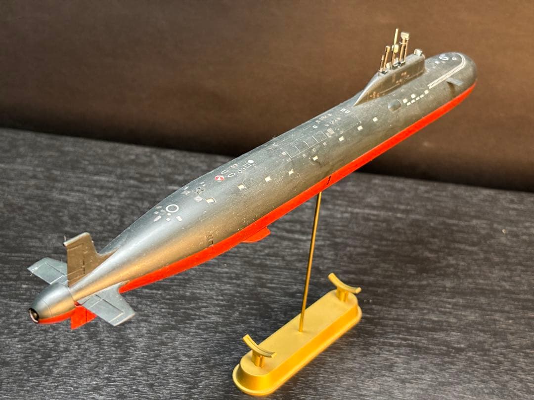 ステレス艦〝ズムウォルト〟＆ロシア原潜（1/350)