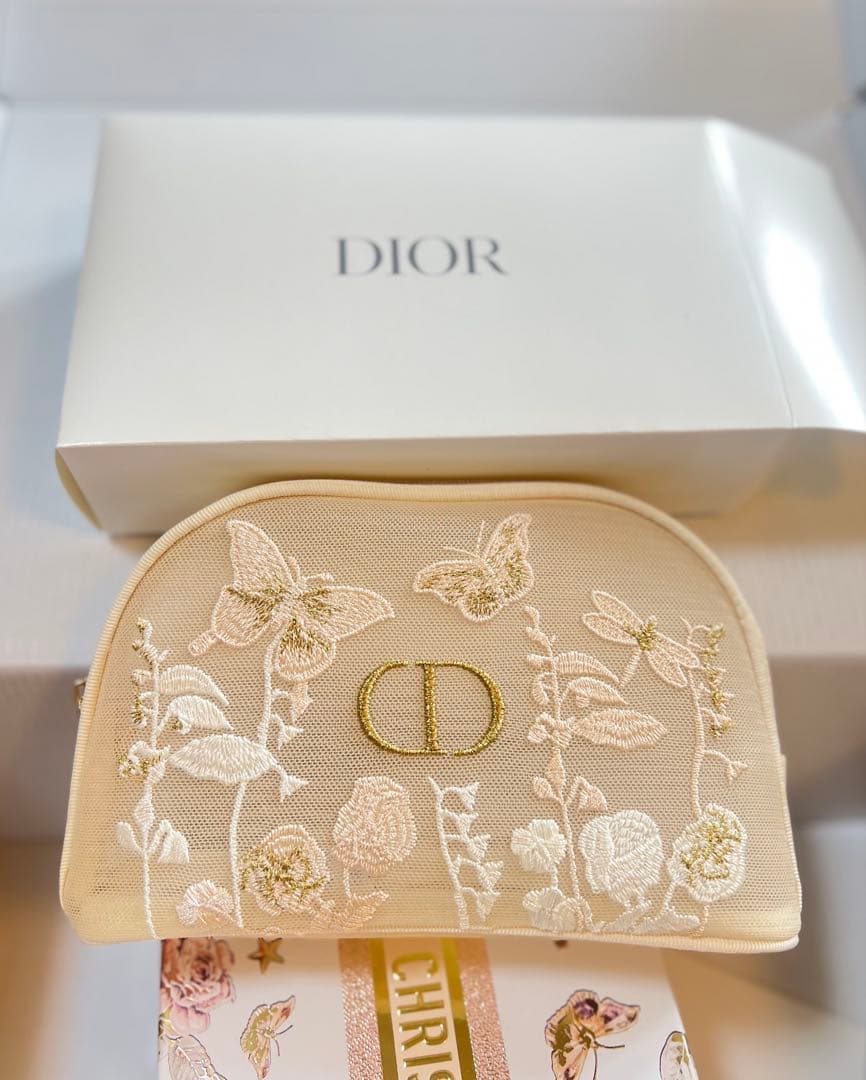 限定品❣️ディオールdior 最新ノベルティ　マザーズデイオリジナルポーチ　新品
