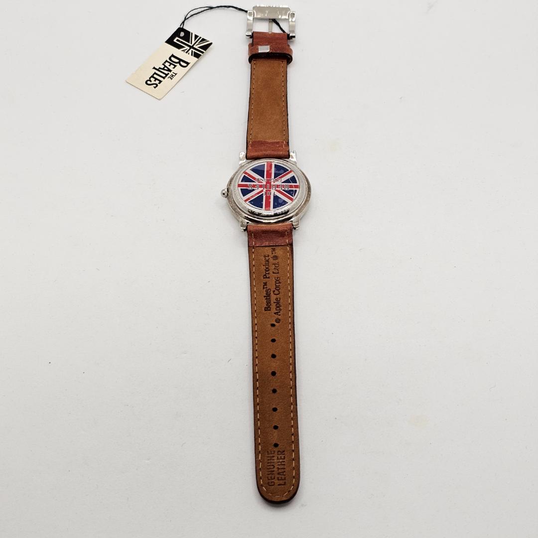 【希少】THE BEATLES アップル・コア 腕時計 ギター型ウッドケース付き