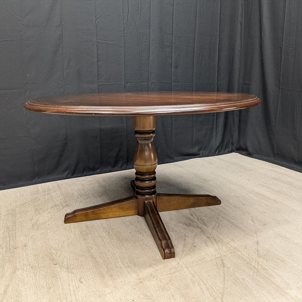 美品　カリモク　ラウンドテーブル　ダイニングテーブル　丸テーブル　食卓テーブル