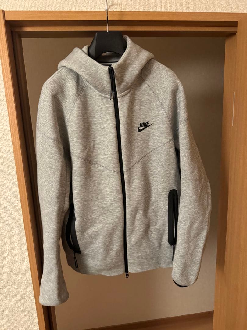 ナイキ テックフリース 上