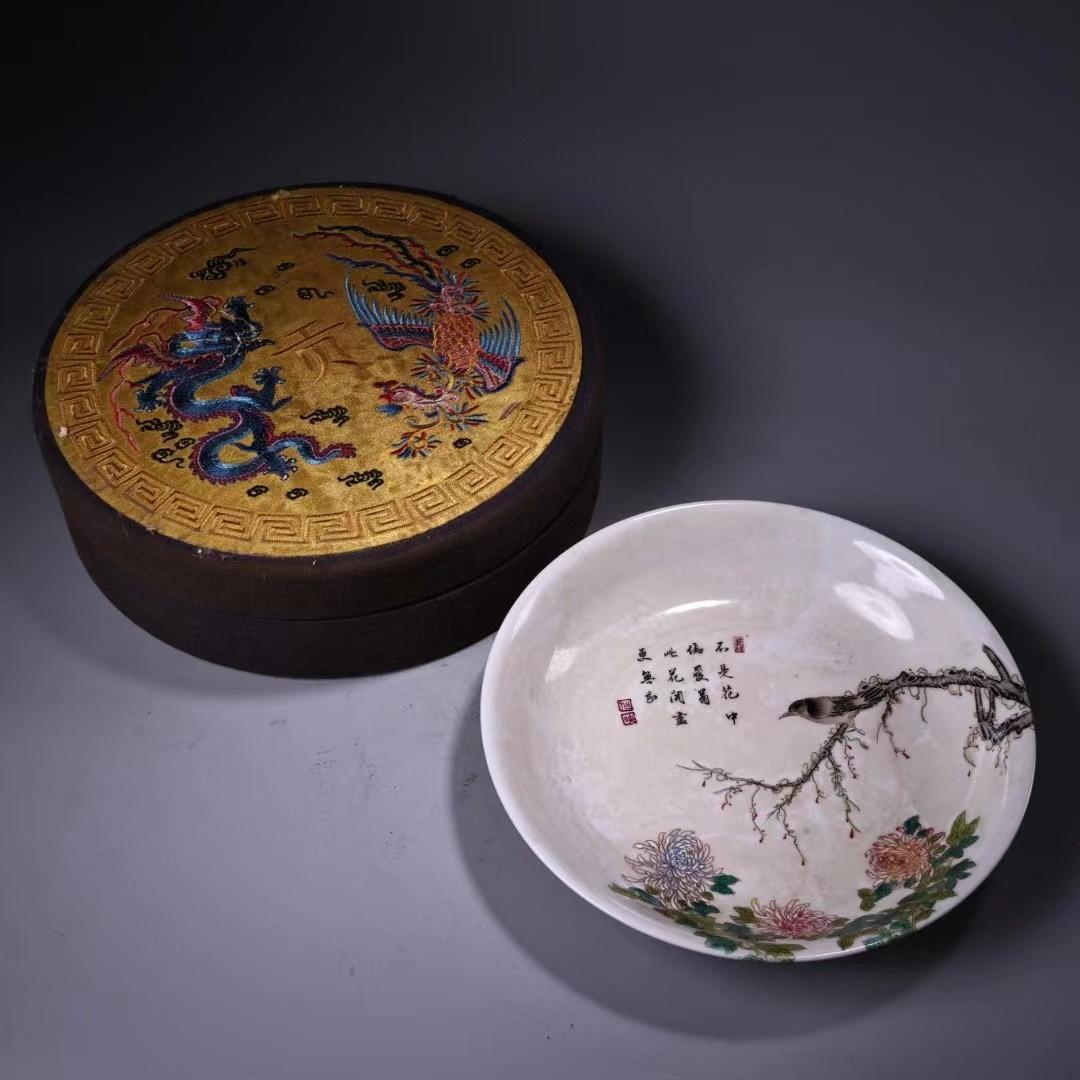 中国古美術・珍蔵粉彩・花鳥彩絵磁器の中皿・純手描き・箱付・