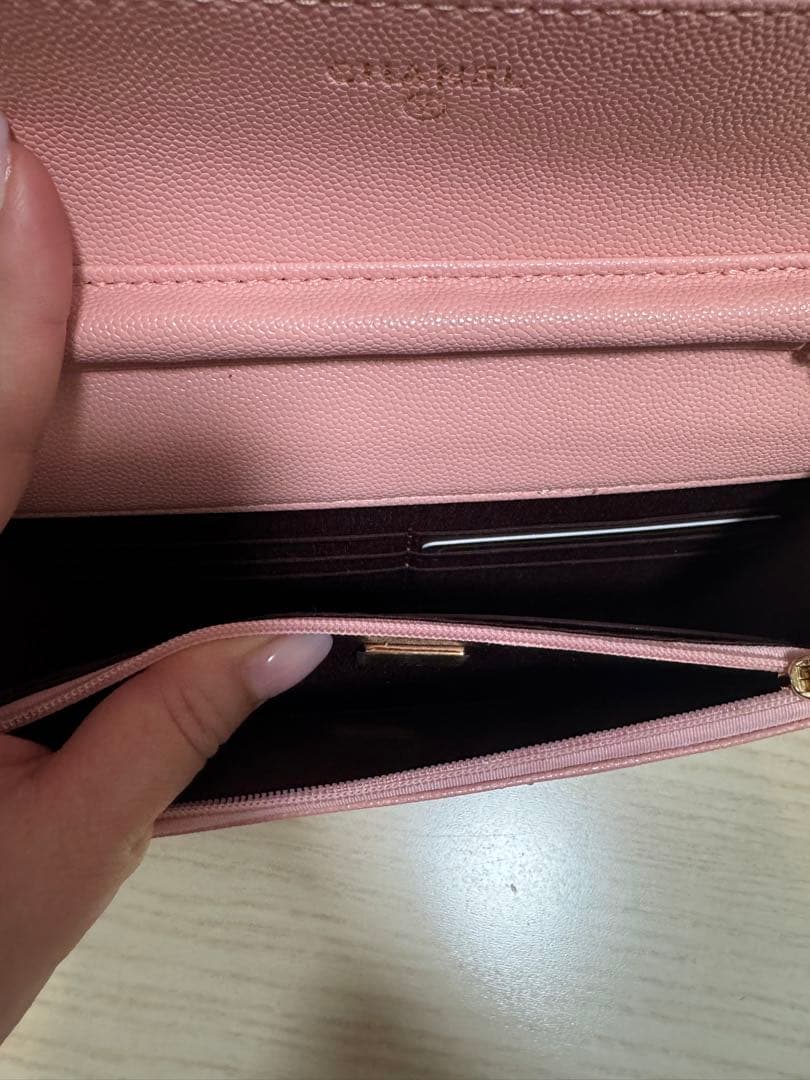 CHANEL ピンクレザー ショルダーバッグ