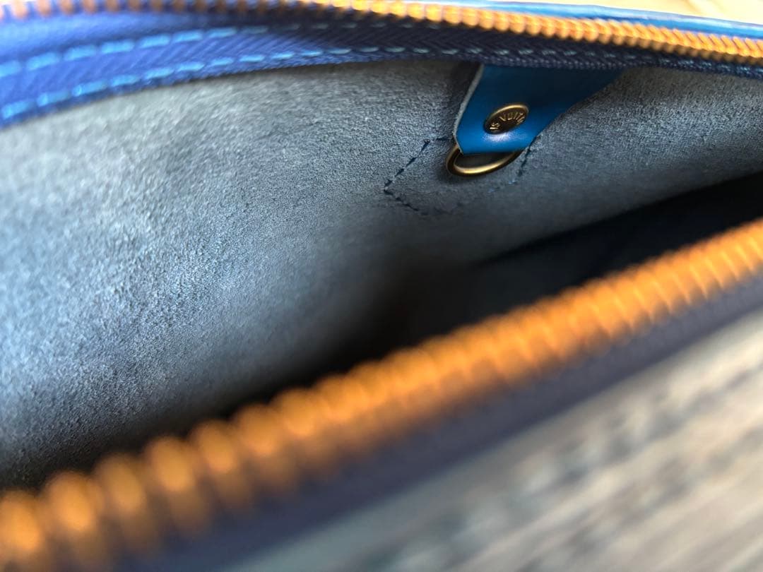 Louis Vuitton エピレザー ミニボストンバッグ 青 Louis Vuitton 青い