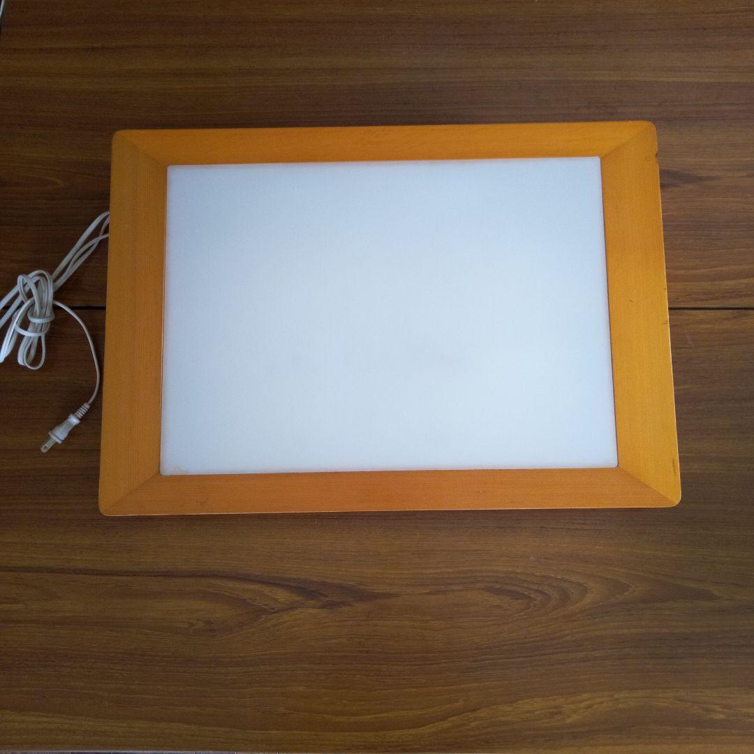 重量感ある木製トレース台、日本製 - メルカリ