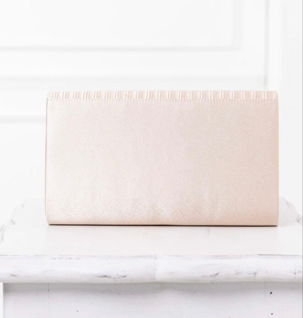 【美品】東京ソワール　プリーツデザインのパーティーバッグ