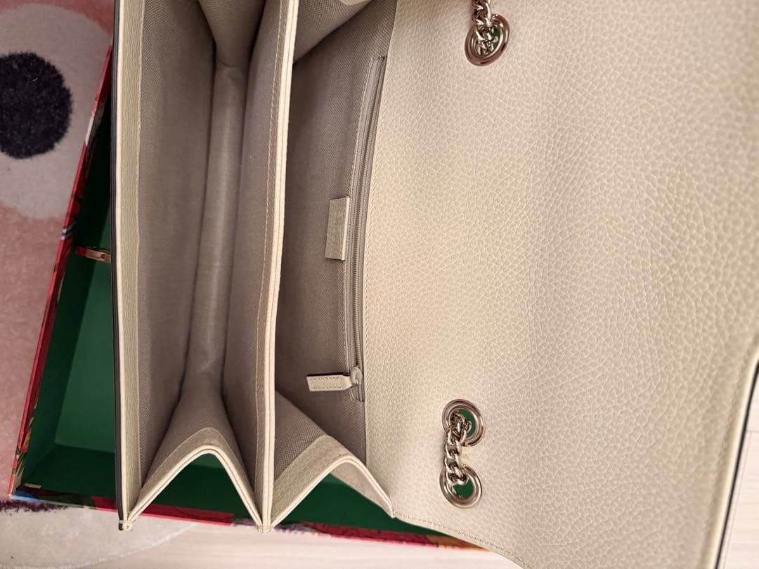 Gucci ベージュ ショルダーバッグ