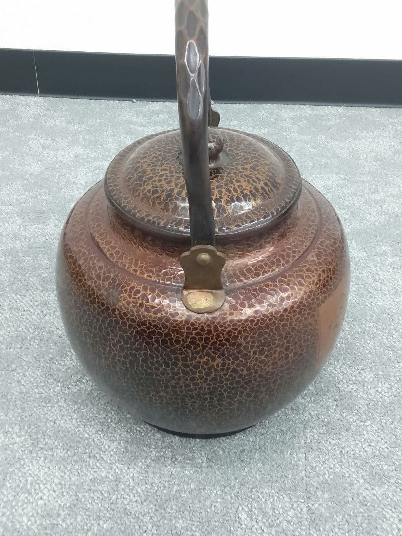 銅製 打ち出し模様 鉄瓶