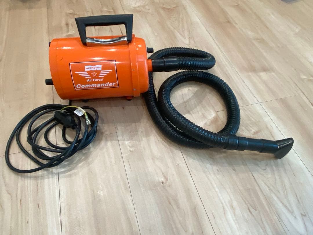 メトロ エアフォース コマンダー ドライヤー Dog Grooming Blower – MetroVac Air Force Commander