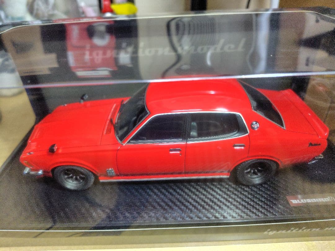 ミニカー IG3168 1/18 Bluebird U 2000GTX (G610)red