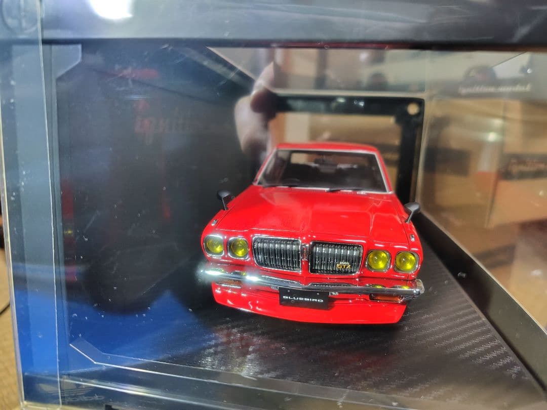 ミニカー IG3168 1/18 Bluebird U 2000GTX (G610)red