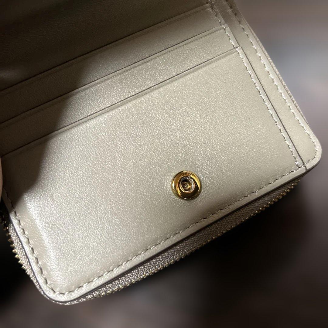 新品同様‼️ 現行　トリーバーチ　財布　折り財布　キルティング