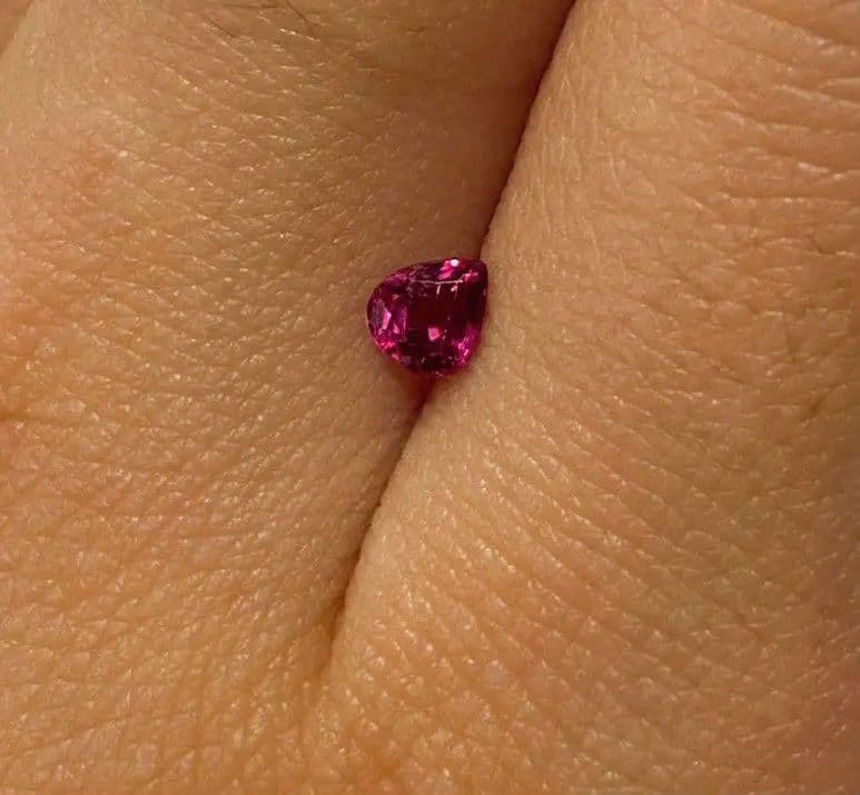 ルビー　ルース　0.362カラット　ビルマ産