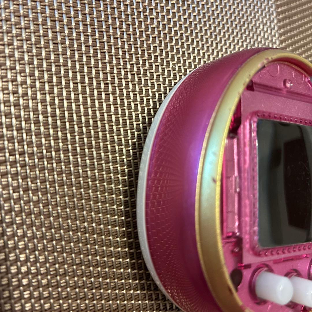 【動作確認済み】たまごっち4U ピンク ストラップ＆カバー＆4Uカード2枚付き