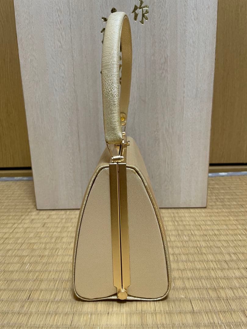 上品✨草履と和装バッグセット【木箱、手鏡付】帯地の淡いゴールド　金銀刺繍