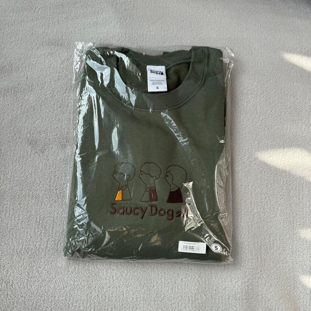 Saucy Dog メンバーモチーフ刺繍スウェット カーキ S - メルカリ