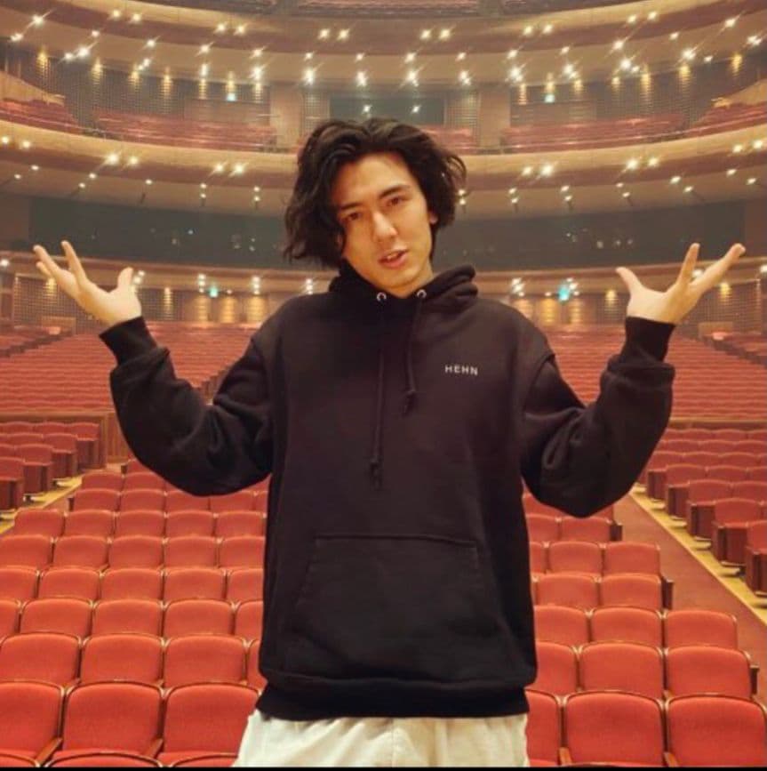 藤井風さん HEHNパーカー