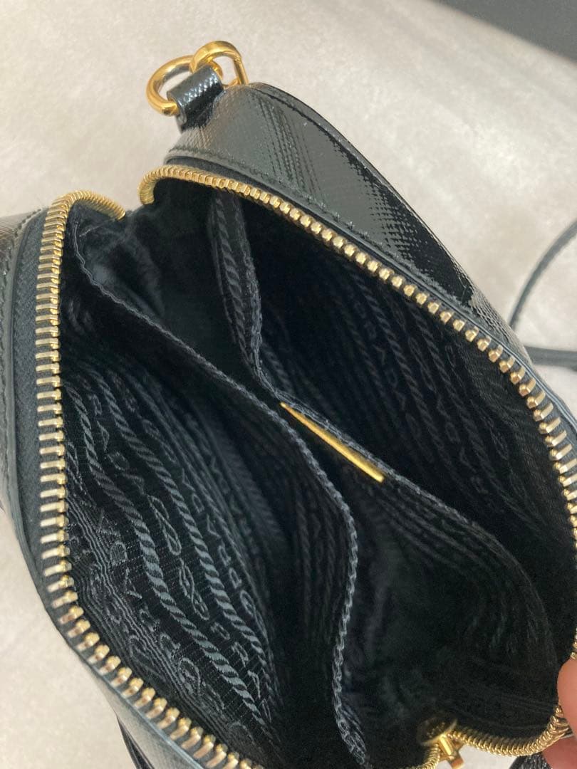 ド*ー様 PRADA プラダ　ポシェット　ショルダーバッグ　パーティーバッ