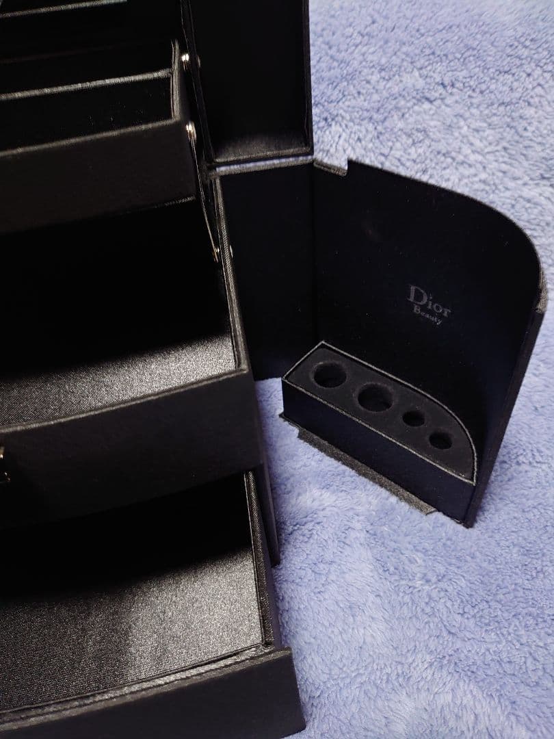 Dior Beautyミラー付き3段 メイクボックス