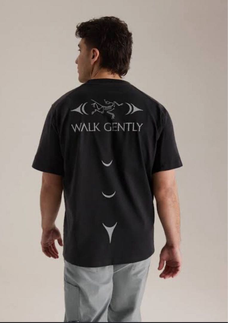 アークテリクス 新品未開封ウォークジェントリー Cotton Cedar 大人のアークテリクス】完売必至。先住民族をオマージュした「Walk