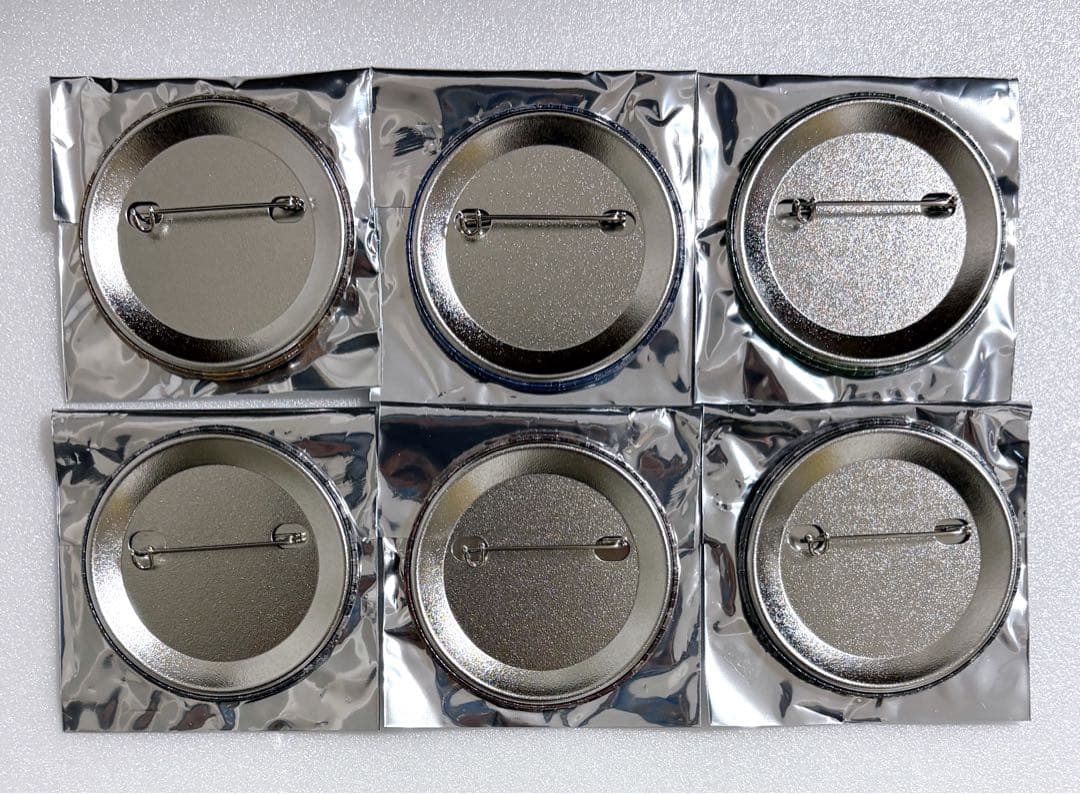 【新品】鬼滅の刃　終ノ巻　箔押し缶バッジ　B 半天狗　空喜　積怒　哀絶　可楽