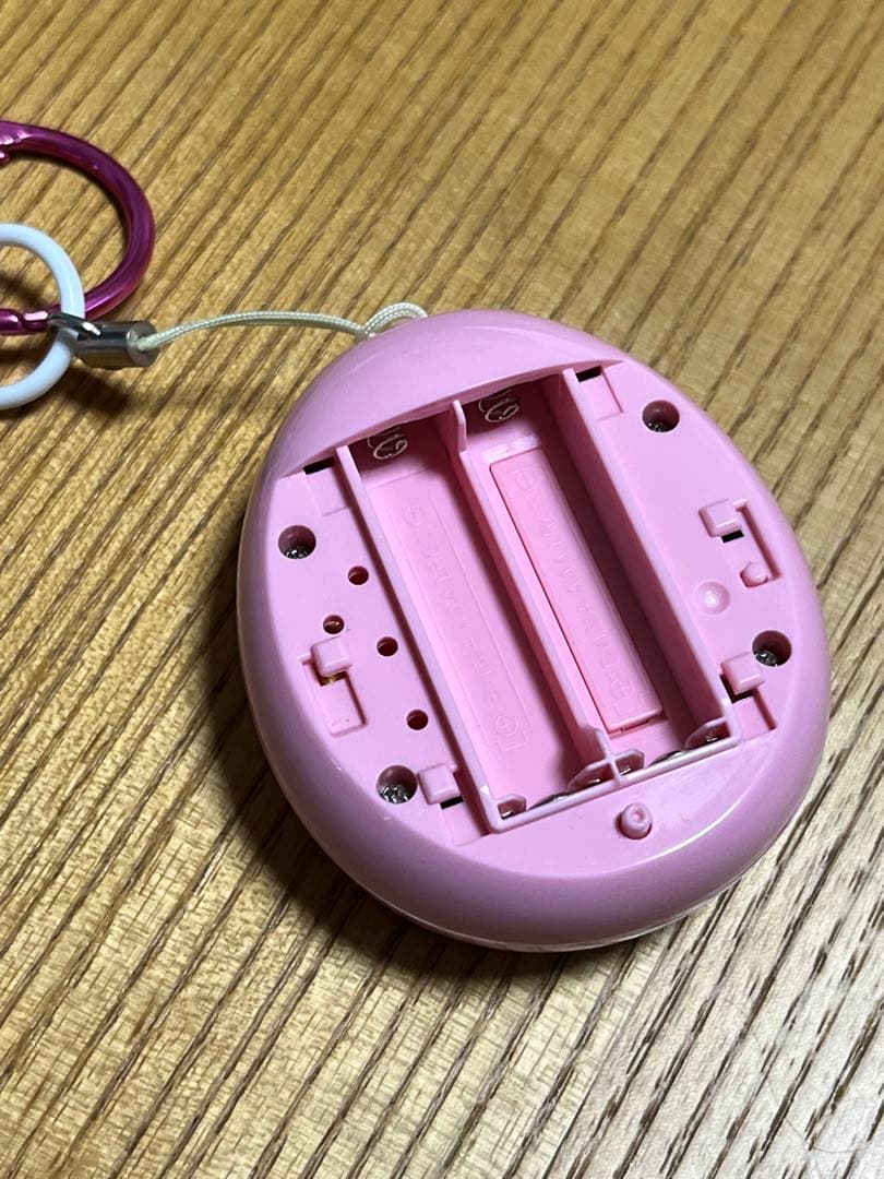 たまごっちみーつ　サンリオキャラクターズver. ピンク　ストラップ付き