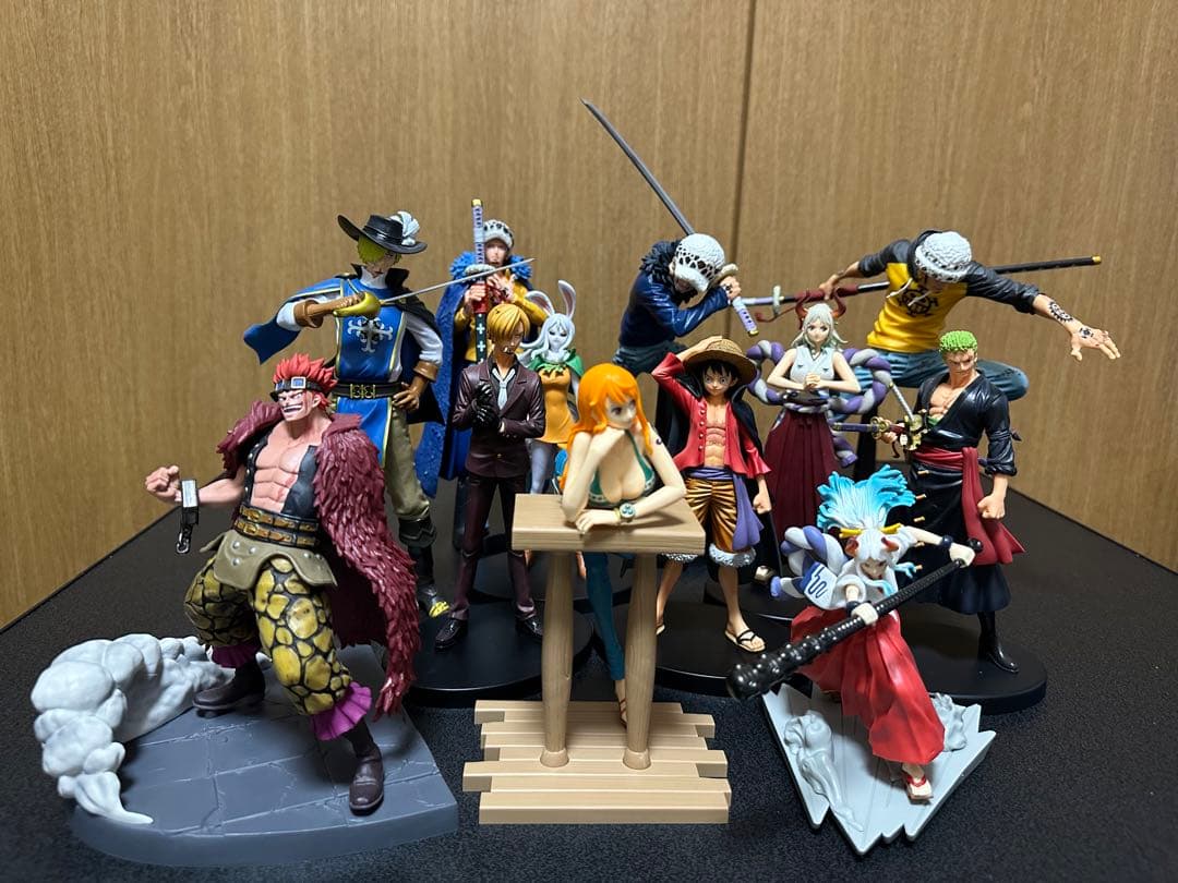 ワンピースフィギュア12点セット - メルカリ