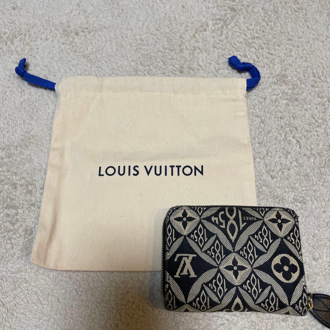 ルイヴィトン ジャイアントモノグラム ジッピー財布