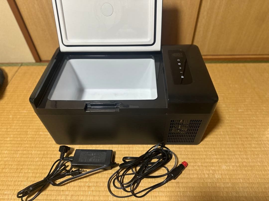 ポータブル車載冷蔵庫
