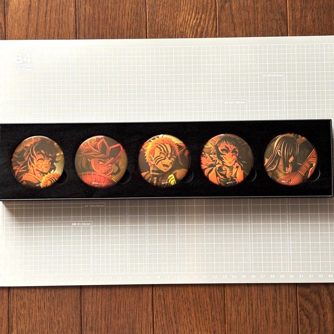 劇場版　鬼滅の刃　無限城編　キービジュアル缶バッジ　セット　コンプリート