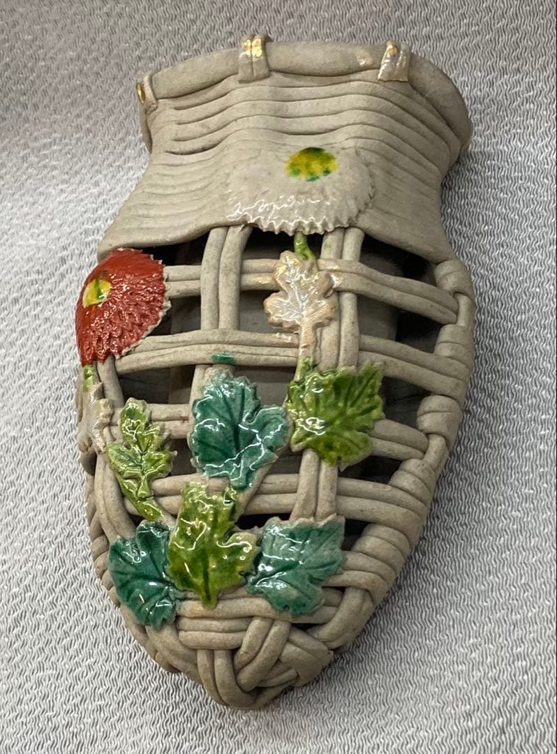 B246s 萬古焼　菊透し掛花入　骨董品