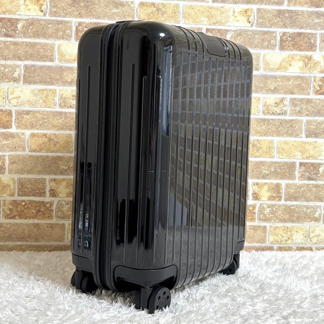 美品】 リモワ エッセンシャル ライト キャビンU キャリーケース 28L
