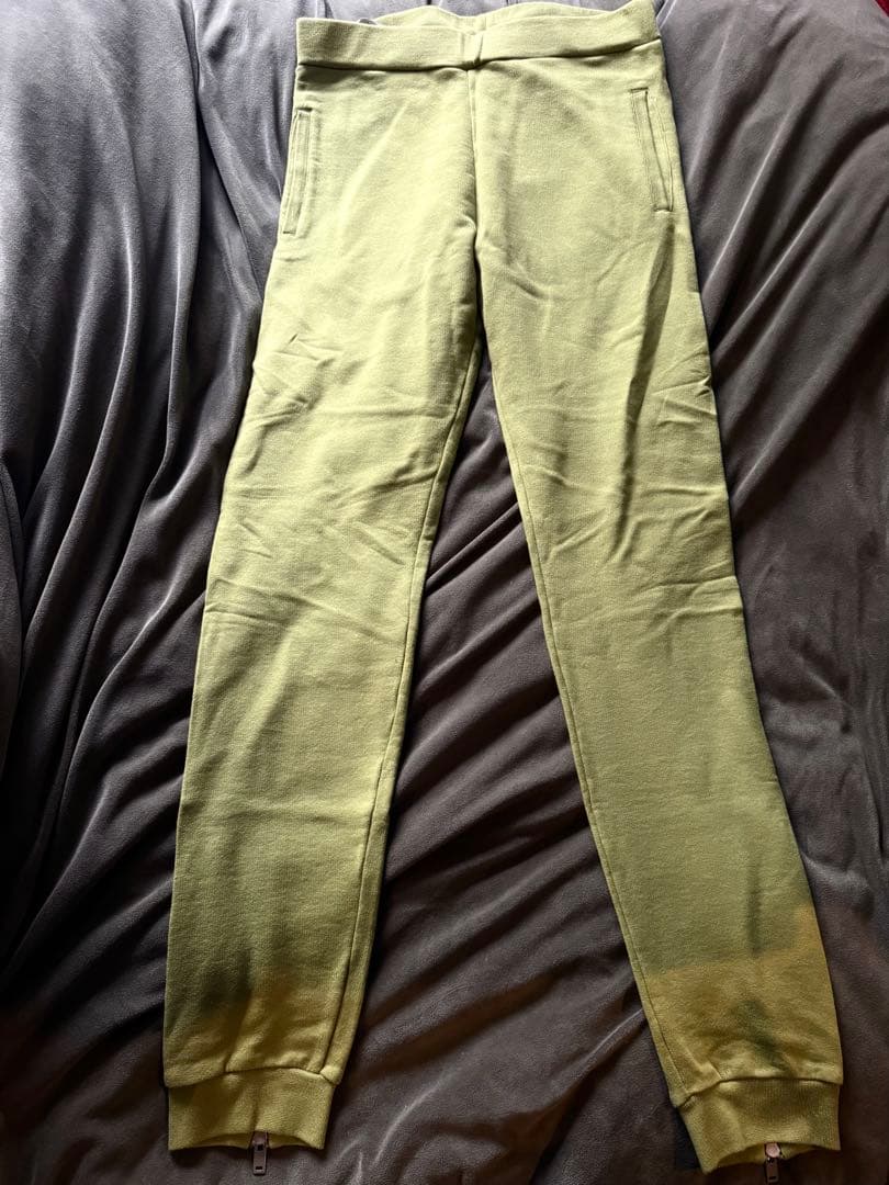 マルジェラ14 オリーブグリーン ジョガーパンツ Mサイズ - メルカリ