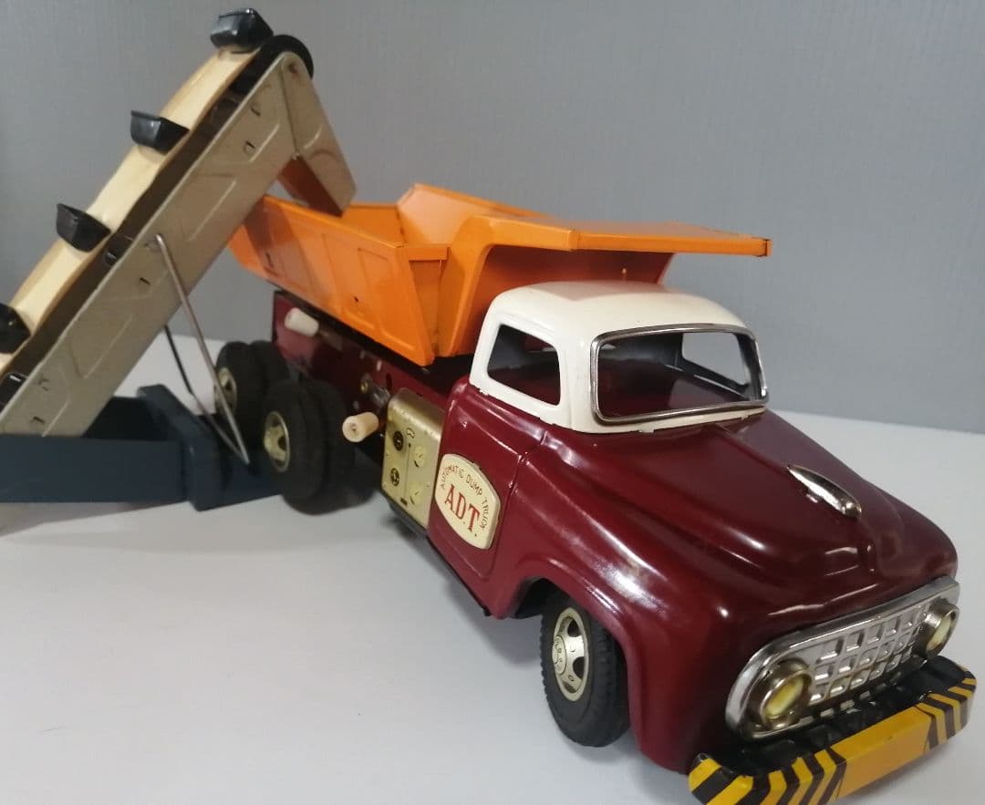 ダンプトラック & グラベルローダー 電動ブリキ アルプス商事 日本製