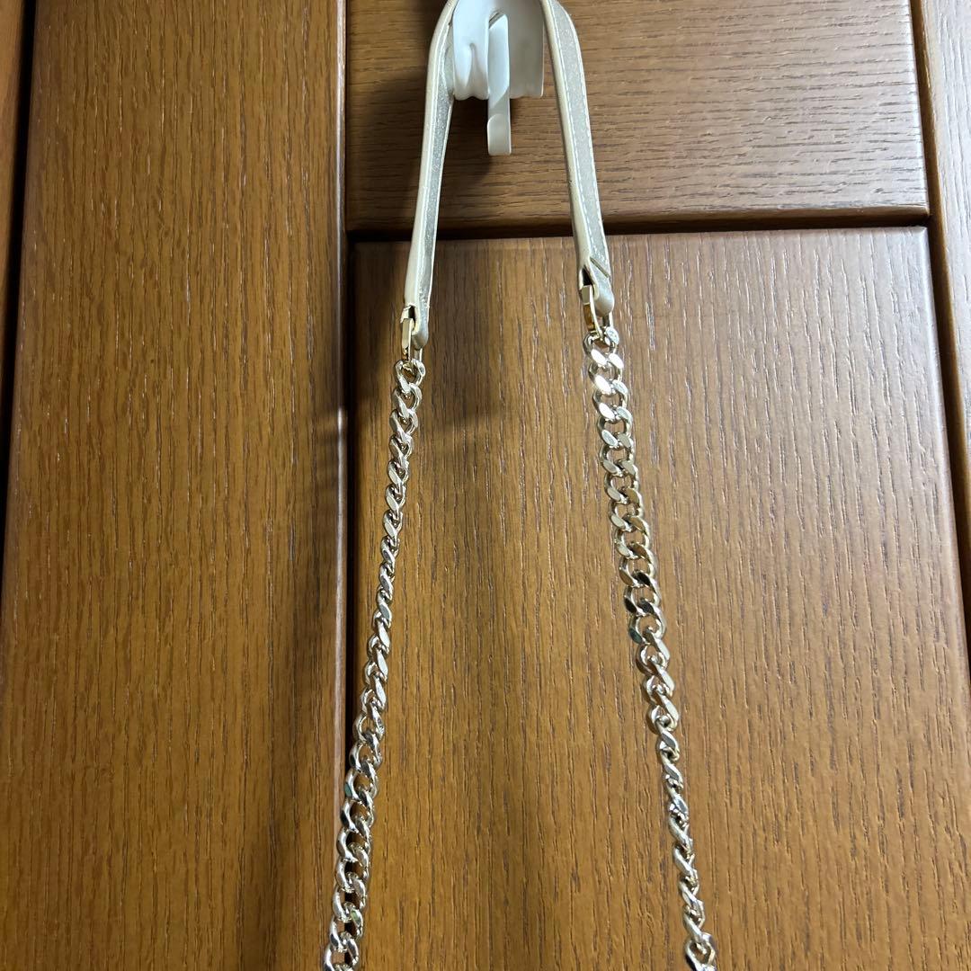 アンテプリマチェーンバック