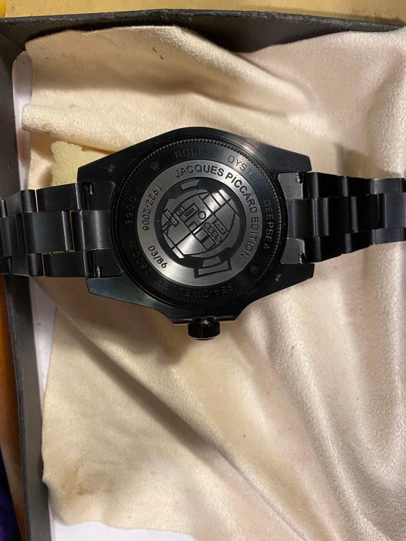 訳あり自動巻き 腕時計　完動品32ミリ206グラムベルト破損部品あり格安出品