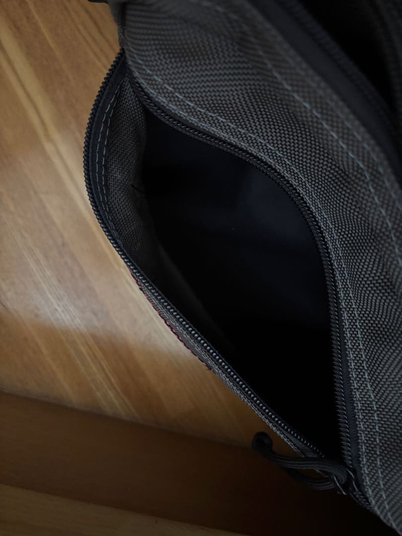 ブリーフィング A4 LINER 2WAY スティール