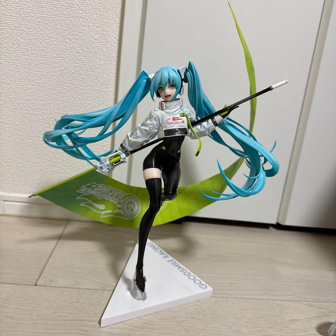 初音ミク　レーシングミク　2022　フィギュア