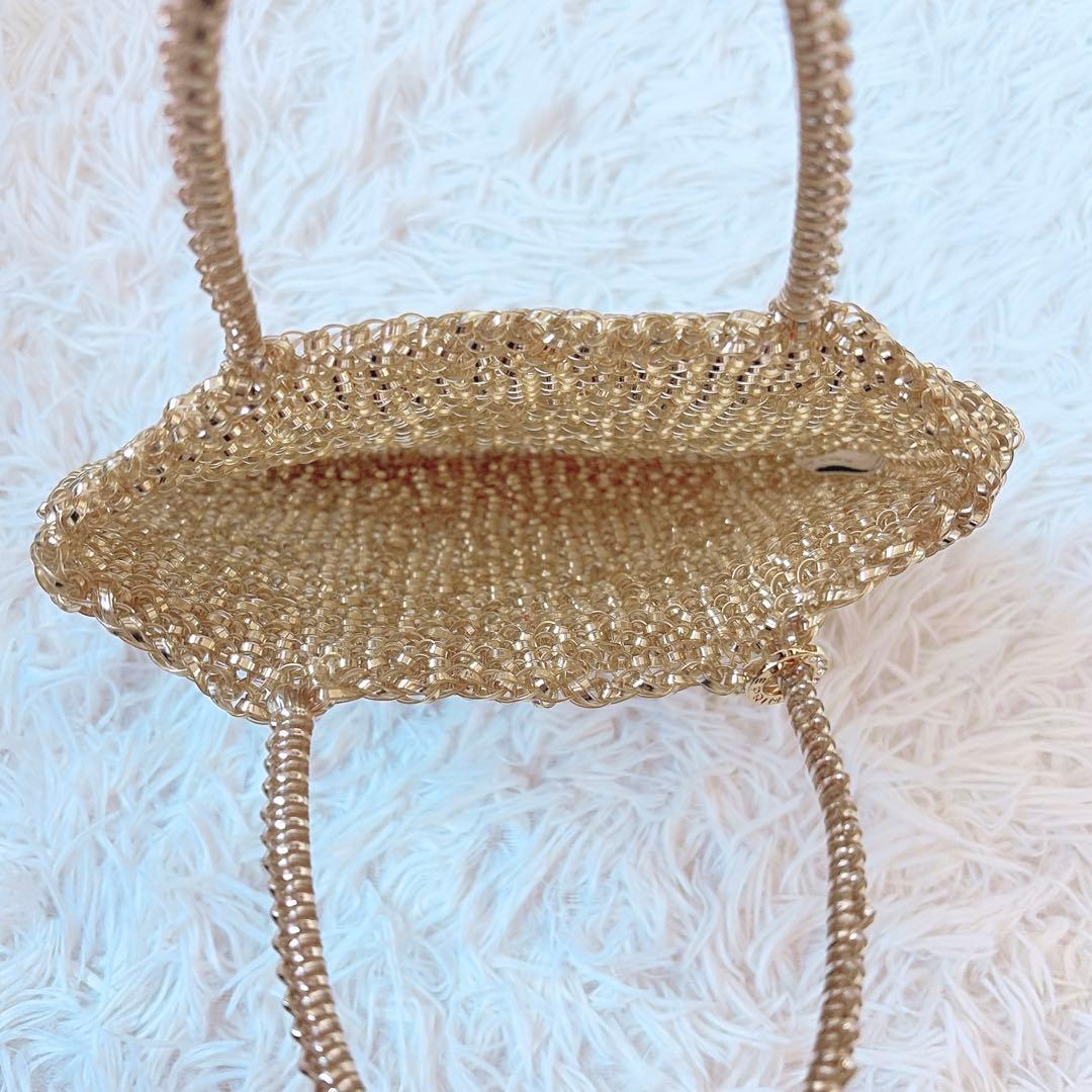 アンテプリマ　スクエアミディアム　シャンパンゴールド　チェーン　チャーム付き