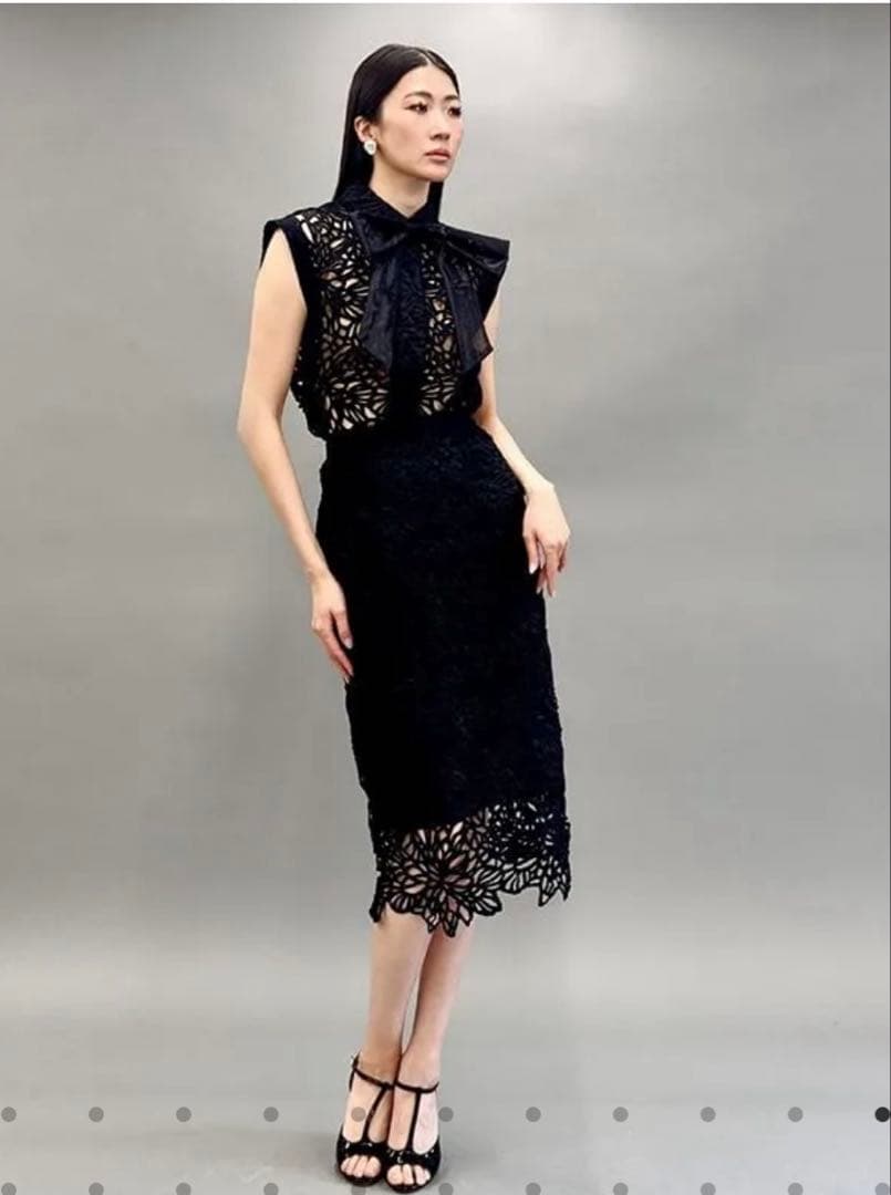 今期　Adonisis アドニシス　ケミカルレースタイトスカート