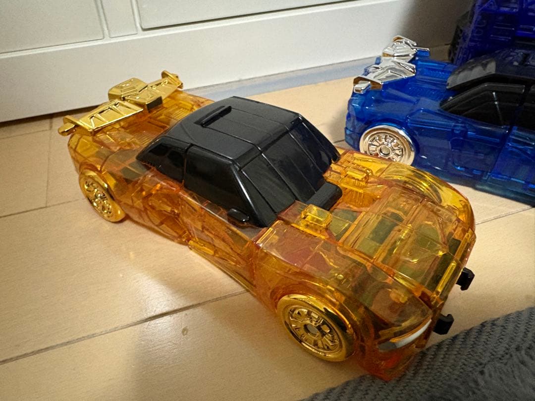 韓国トイ ハローカーボット ジャイアントローダー オールスター 三体合体