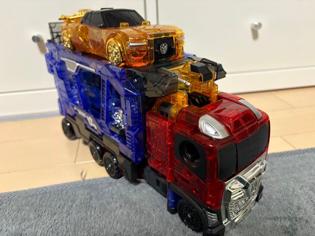 韓国トイ ハローカーボット ジャイアントローダー オールスター 三体合体