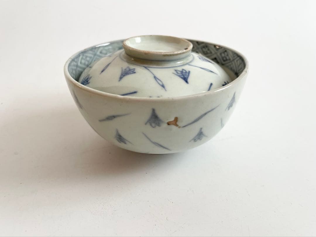 骨董　アンティーク　古伊万里　染付　蜂文様　蓋茶碗　蓋碗