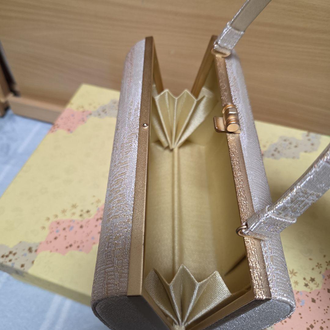 伊と忠　草履とバック