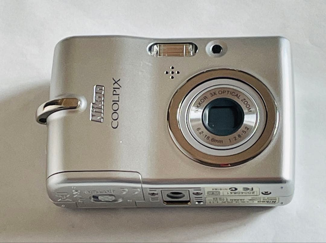 Nikon COOLPIX デジタルカメラ シルバー Nikon デジタルカメラ COOLPIX S8 良い シルバー COOLPIXS8S Nikon